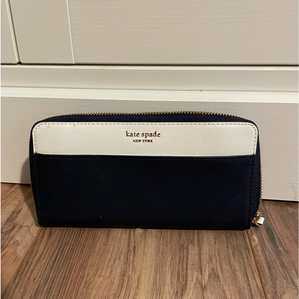 Kate Spade Navy Blue White Wallet